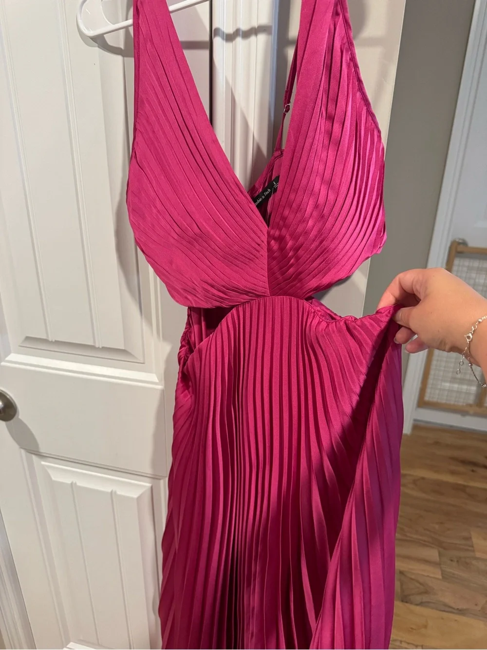 NWT Abercrombie and Fitch Giselle Pleated Cutout Maxi Dress
